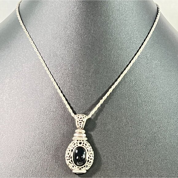 Vtg Silver Filigree Pendant Necklace Black Tourmaline Cabochon 925 Italy Chain - Picture 1 of 7